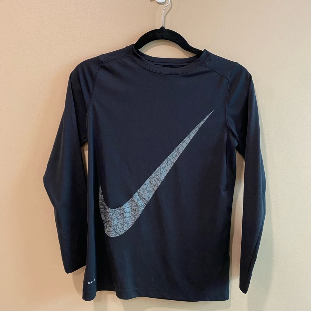 Nike Dri-fit Boys Large long sleeve swoosh black grey athletic